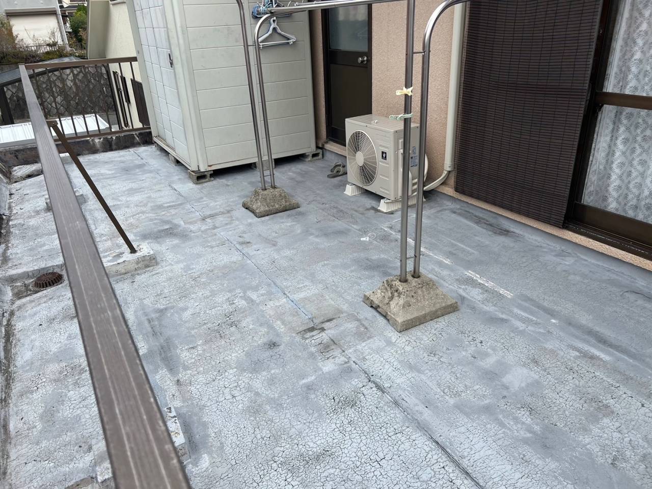 大阪市にてウレタン防水通気緩衝工法を行いました！株式会社C-REX